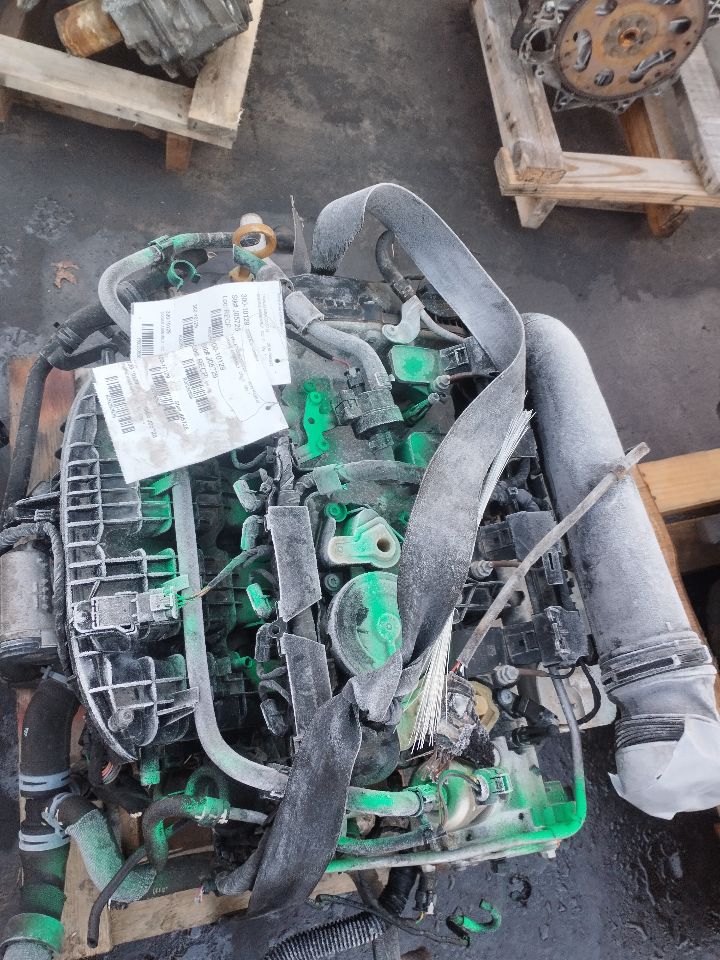 2019 VOLKSWAGEN PASSAT 2.0L 4cyl Turbo Gasoline ENGINE ASSEMBLY - 250538 — photo 1