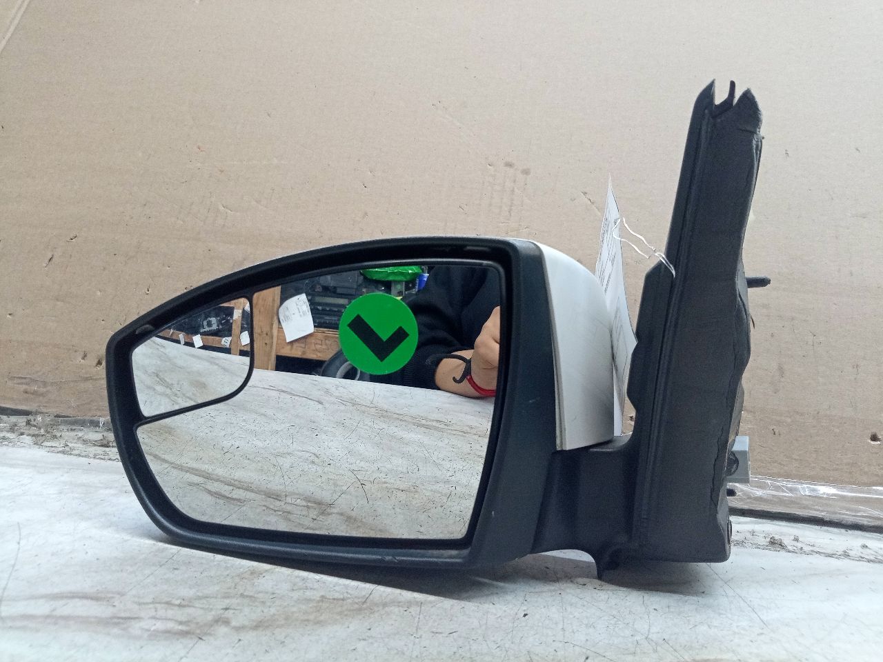 2016 FORD ESCAPE 4cyl 1.6 EcoBoost Left SIDE VIEW MIRROR - 250753 — photo 1