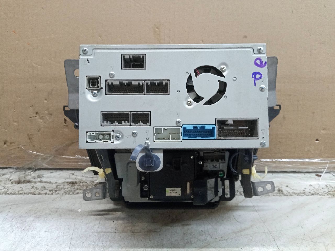 2011 ACURA TL 3.7L 6cyl Gasoline VVT Radio Audio - 250763 — photo 6