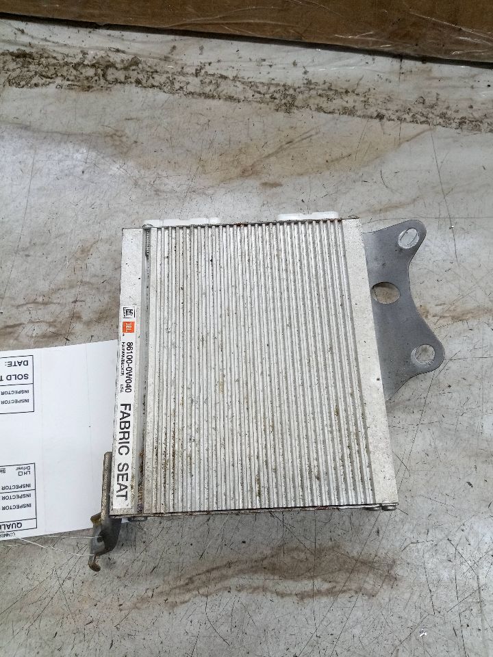 2006 TOYOTA HIGHLANDER 6cyl electric 3.3 Radio Audio - 250784 — photo 3