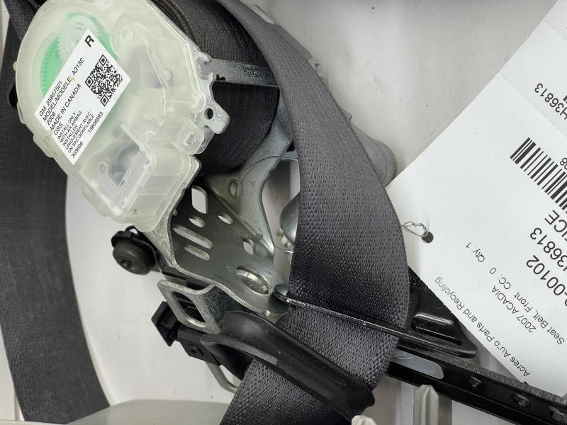 2007 GMC ACADIA Seat Belt, Front - 2508 — photo 2