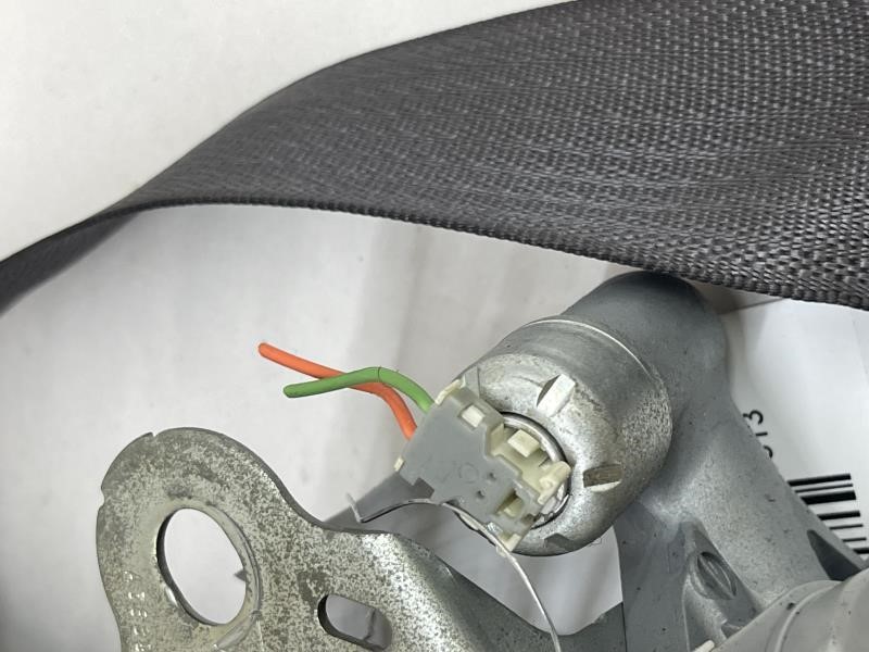 2007 GMC ACADIA Seat Belt, Front - 2508 — photo 5