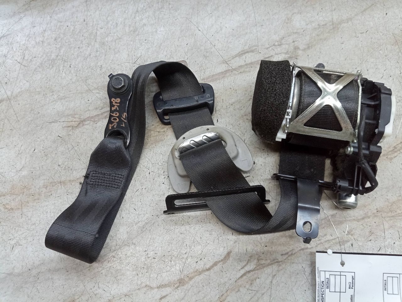 2011 HYUNDAI GENESIS Seat Belt, Front - 250806 — photo 1