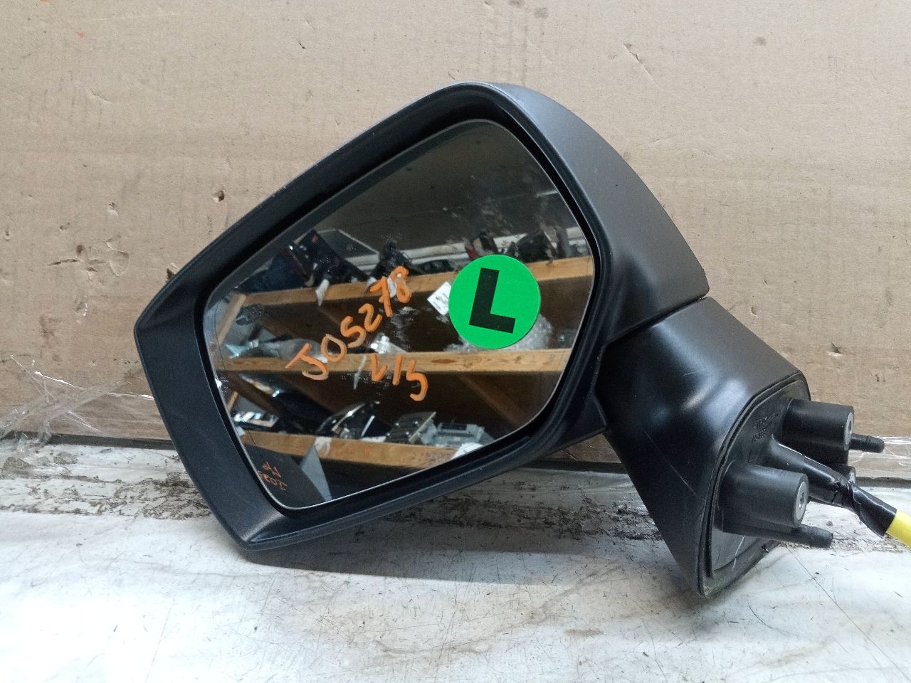 2015 SUBARU LEGACY 4cyl Gasoline 2.5 Left SIDE VIEW MIRROR - 252044 — photo 1