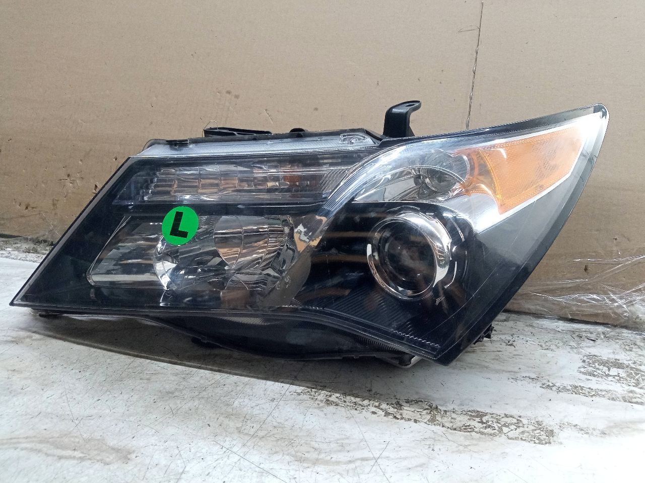 2011 ACURA TL 3.7L 6cyl Gasoline VVT Left HEADLAMP ASSEMBLY - 252763