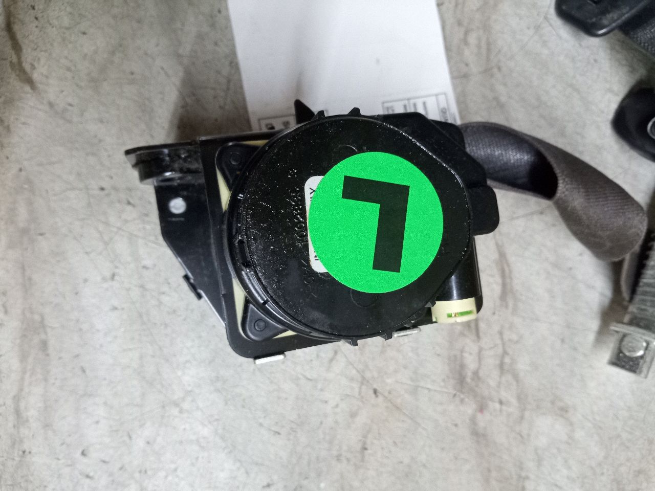2009 LINCOLN MKS 6cyl Gasoline 3.7 Seat Belt, Front - 252837 — photo 6