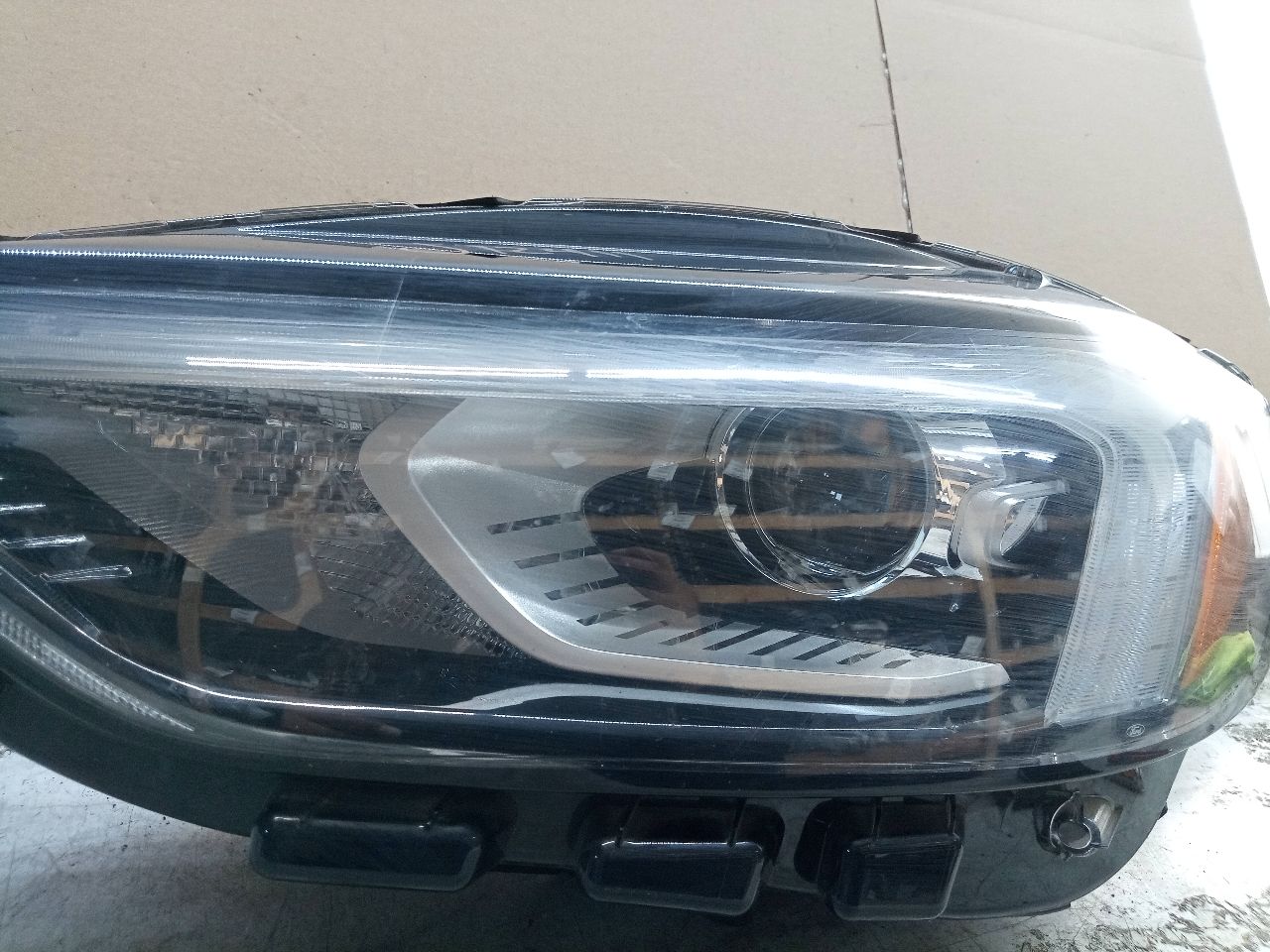2019 FORD EDGE 2.0L 4cyl Turbo Gasoline Left HEADLAMP ASSEMBLY - 252941 — photo 2