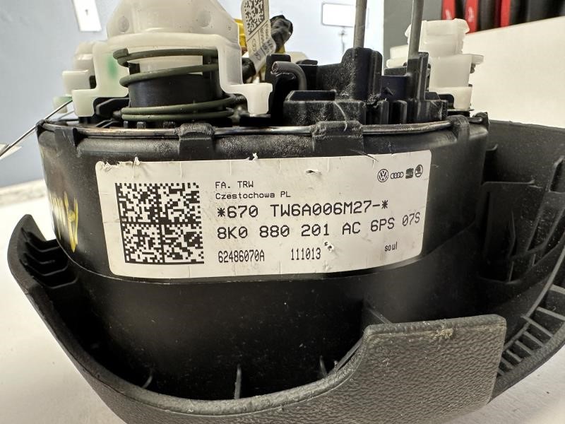 2013 AUDI A4 Left AIR BAG - 253 — photo 2