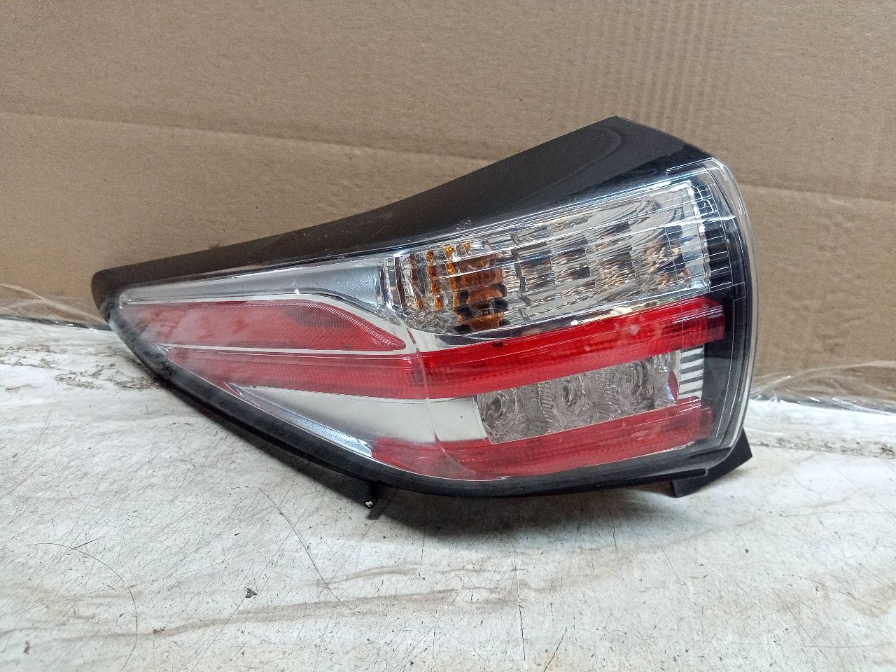 2016 NISSAN MURANO 6cyl Gasoline 3.5 Left TAIL LAMP - 253106 — photo 1