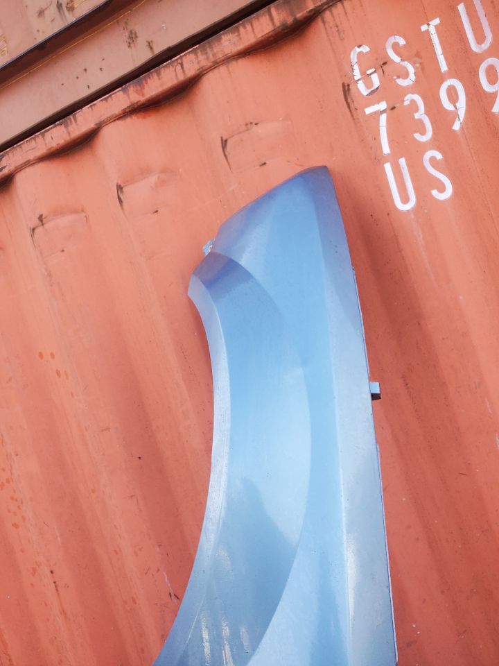 2005 FORD MUSTANG 6cyl Gasoline 4.0 Left FENDER - 253449 — photo 5