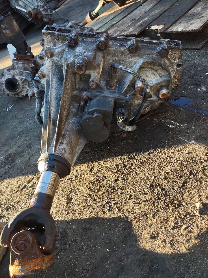 2009 NISSAN PATHFINDER 6cyl Gasoline 4.0 TRANSFER CASE ASSY - 254278 — photo 5
