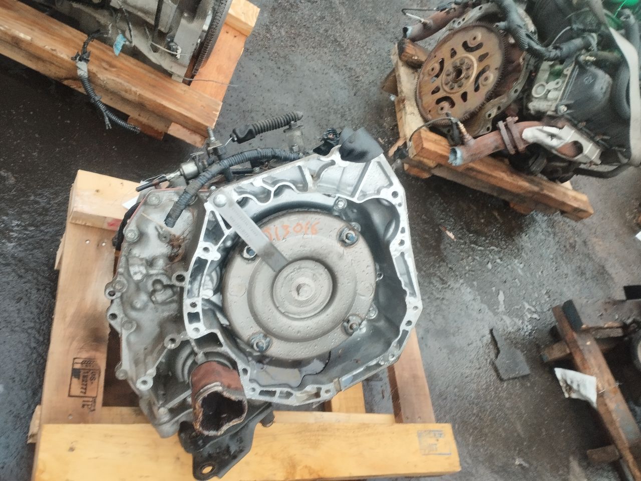 2016 NISSAN VERSA 4cyl Gasoline 1.6 DOHC Transmiss,Transaxle - 254707 — photo 1