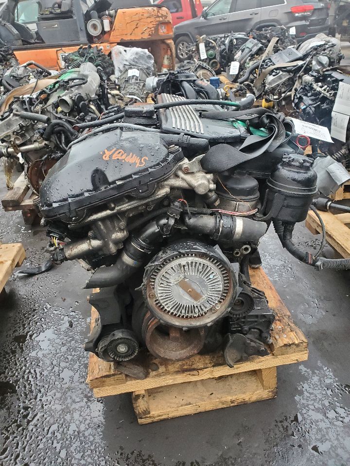 2004 BMW 325i 6cyl Gasoline 2.5 ENGINE ASSEMBLY - 255134 — photo 8
