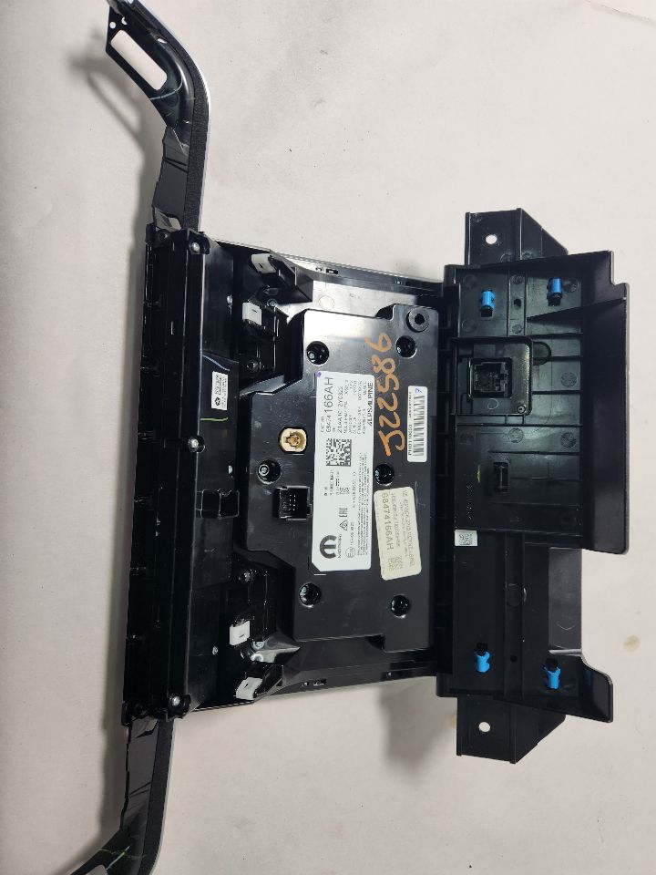 2022 JEEP GRAND CHEROKEE 3.6L 6cyl Gasoline VVT Radio Audio - 255315 — photo 5
