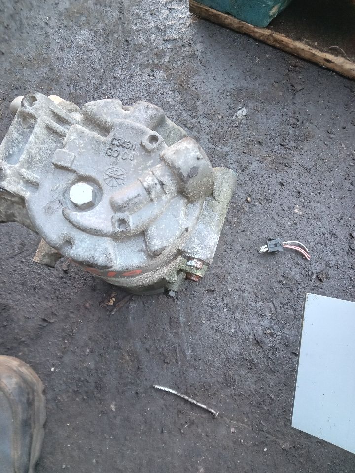 2012 FORD FOCUS 4cyl Gasoline 2.0 PZEV AC COMPRESSOR - 255488 — photo 3