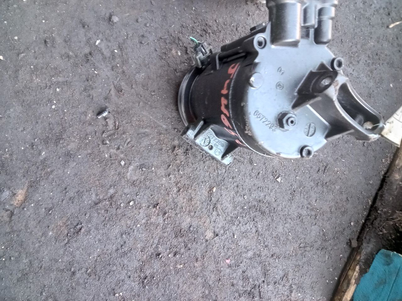 2011 GMC TERRAIN 4cyl Gasoline 2.4 AC COMPRESSOR - 255514 — photo 3