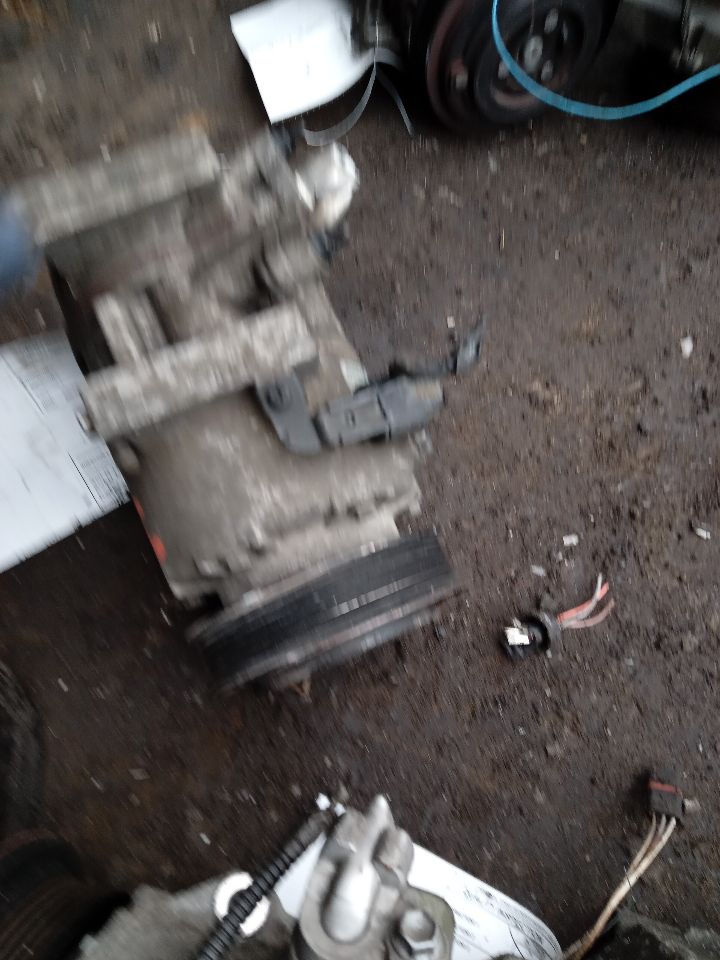 2011 HYUNDAI SONATA 4cyl Gasoline 2.4 AC COMPRESSOR - 255581 — photo 2