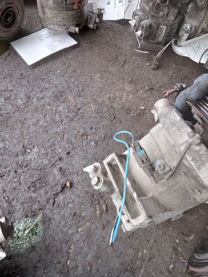 2007 SUBARU IMPREZA 4cyl Gasoline 2.5 AC COMPRESSOR - 255582 — photo 4