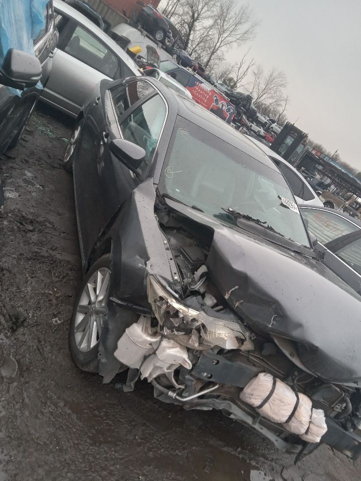 2012 TOYOTA CAMRY 4cyl Electric 2.5 Conv/Invert/Charger - 256342 — photo 3
