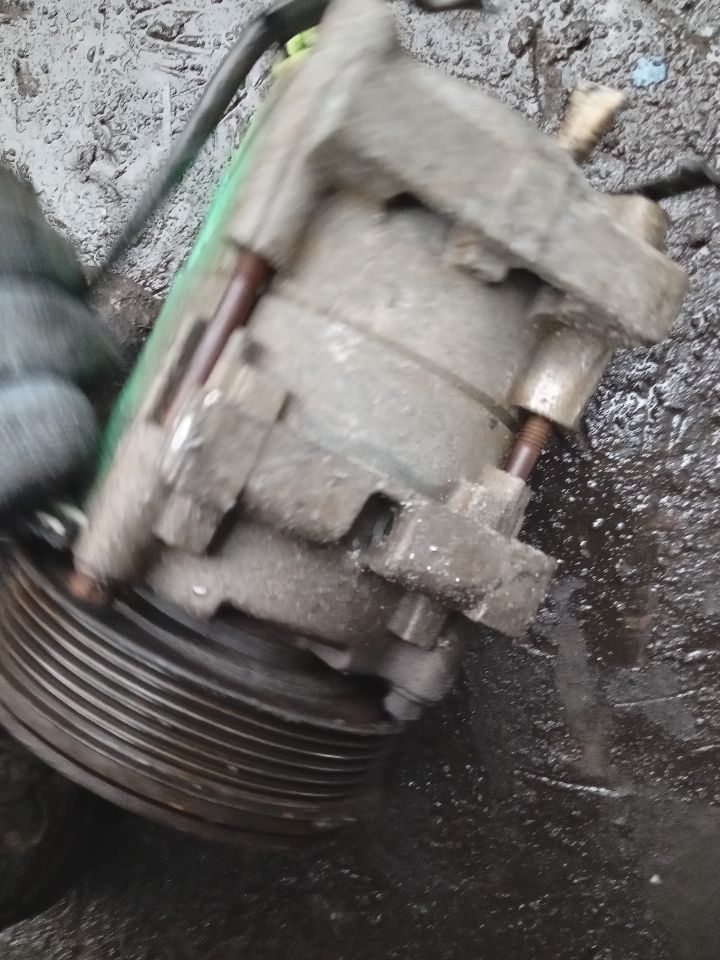2004 FORD RANGER 6cyl Gasoline 3.0 AC COMPRESSOR - 256537 — photo 5