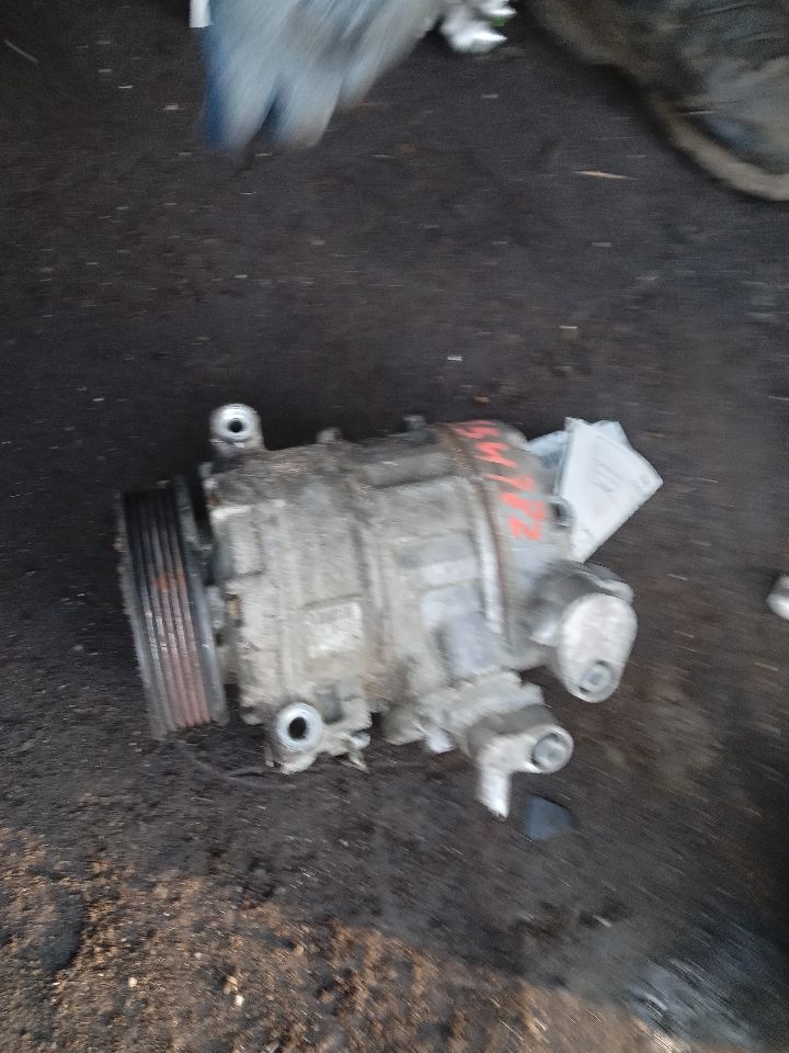 2009 BMW 328i 6cyl Gasoline 3.0 AC COMPRESSOR - 256562 — photo 4