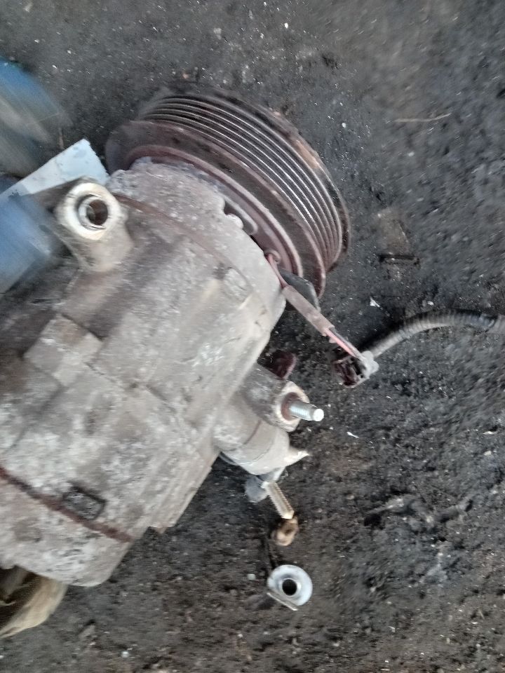 2008 FORD F350SD PICKUP 8cyl Gasoline 5.4 AC COMPRESSOR - 256569 — photo 4