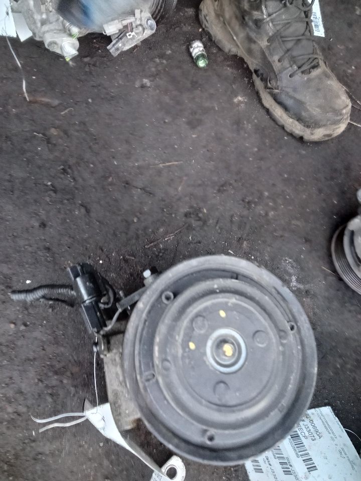 2012 KIA OPTIMA 4cyl Gasoline Turbo 2.0 AC COMPRESSOR - 256574 — photo 4