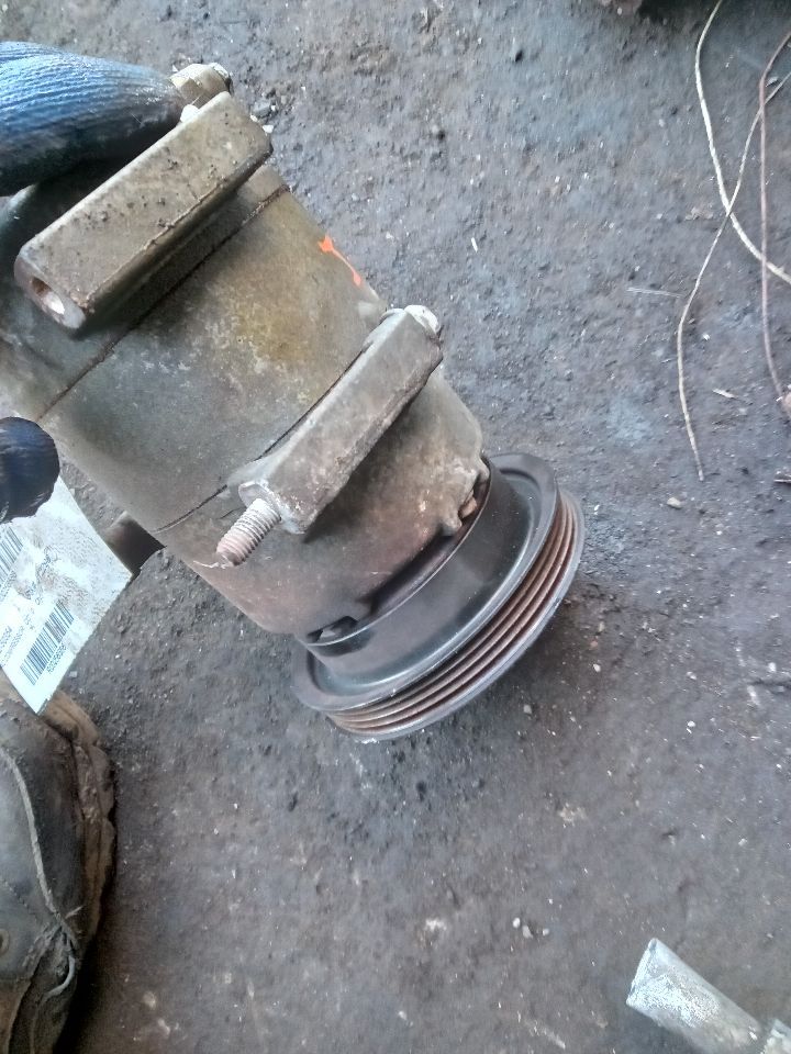 2011 KIA SOUL 4cyl Gasoline 2.0 AC COMPRESSOR - 256586 — photo 2