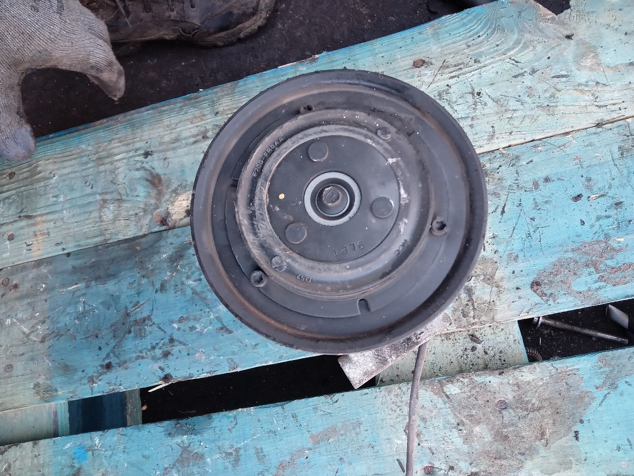 2014 KIA SOUL 4cyl Gasoline 1.6 AC COMPRESSOR - 258498 — photo 4