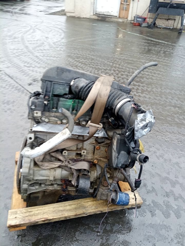 2004 GMC CANYON 4cyl Gasoline 2.8 ENGINE ASSEMBLY - 258508 — photo 3