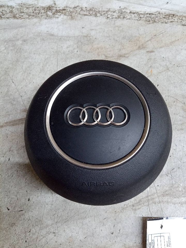 2013 AUDI A4 4cyl Gasoline Turbo 2.0 Left AIR BAG - 258765 — photo 1
