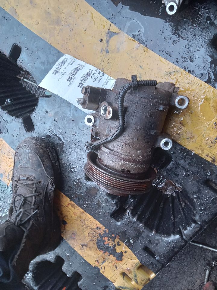 2004 GMC CANYON 4cyl Gasoline 2.8 AC COMPRESSOR - 259269 — photo 2