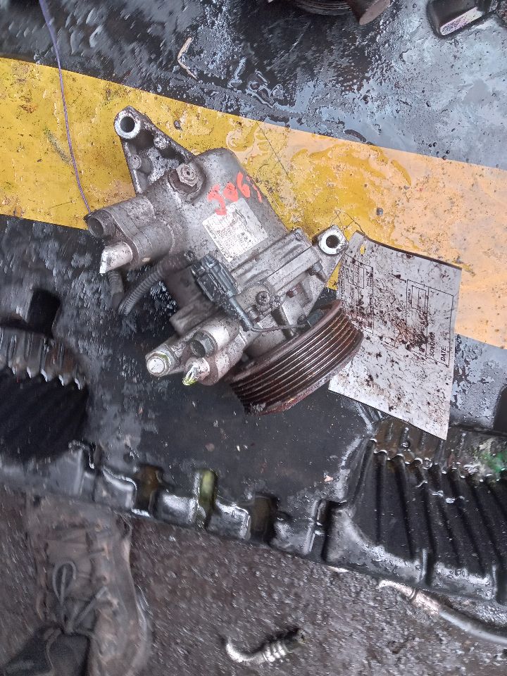 2012 NISSAN VERSA 4cyl Gasoline 1.6 DOHC AC COMPRESSOR - 259274