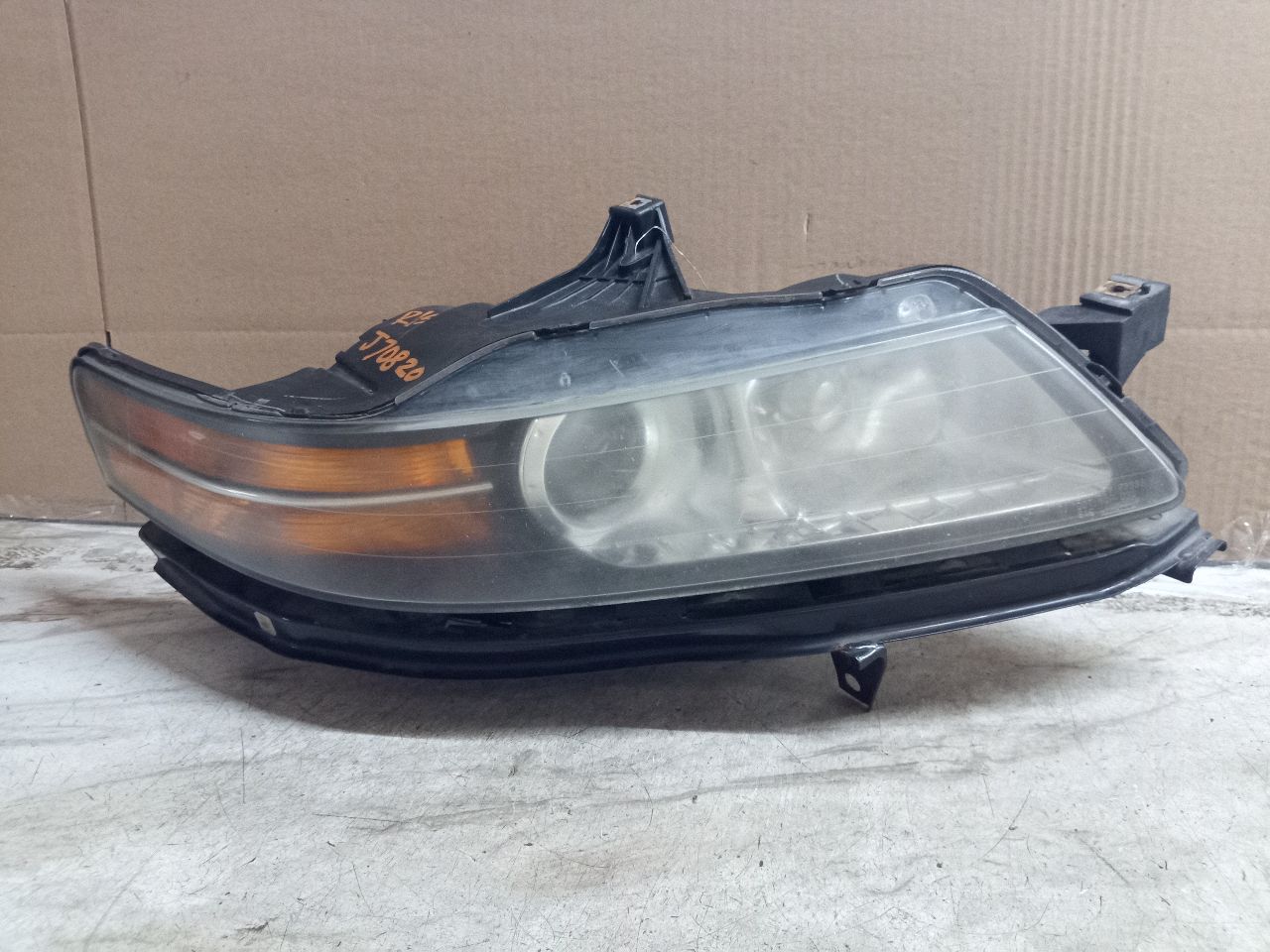 2006 ACURA TL 3.2L 6cyl Gasoline Right HEADLAMP ASSEMBLY - 259747 — photo 1
