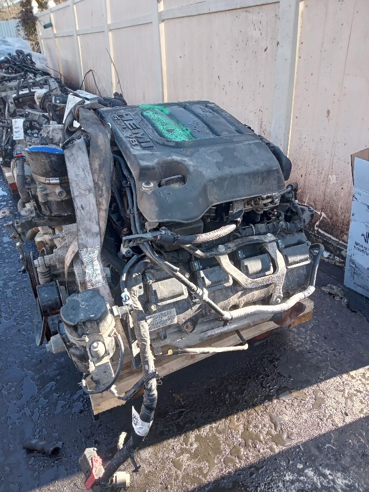 2019 DODGE 1500 PICKUP 5.7L 8cyl Gasoline VVT ENGINE ASSEMBLY - 259751 — photo 4