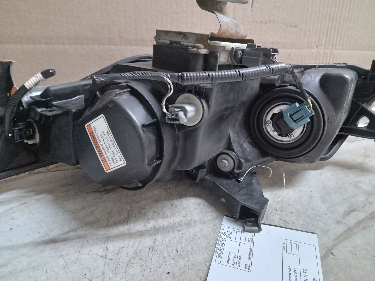 2008 ACURA TL 3.2L 6cyl Gasoline VVT Right HEADLAMP ASSEMBLY - 259768 — photo 4