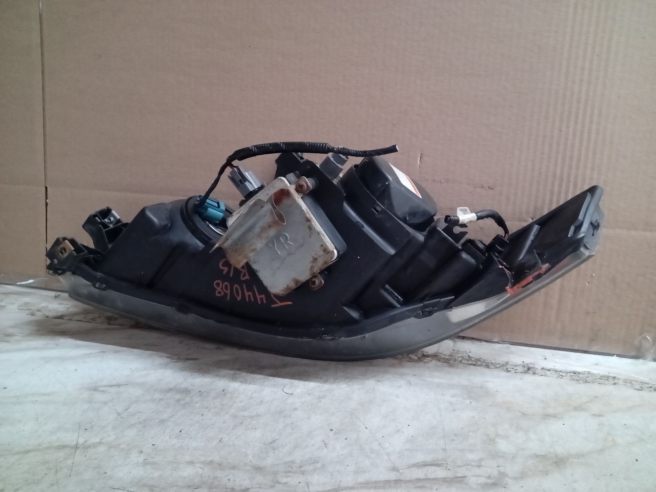 2008 ACURA TL 3.2L 6cyl Gasoline VVT Right HEADLAMP ASSEMBLY - 259768 — photo 5