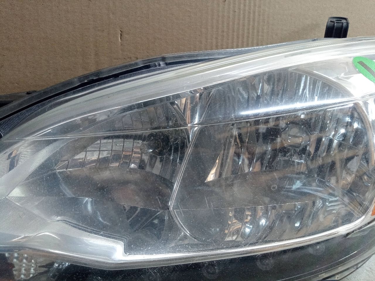 2014 NISSAN SENTRA 4cyl Gasoline 1.8 Left HEADLAMP ASSEMBLY - 259783 — photo 2