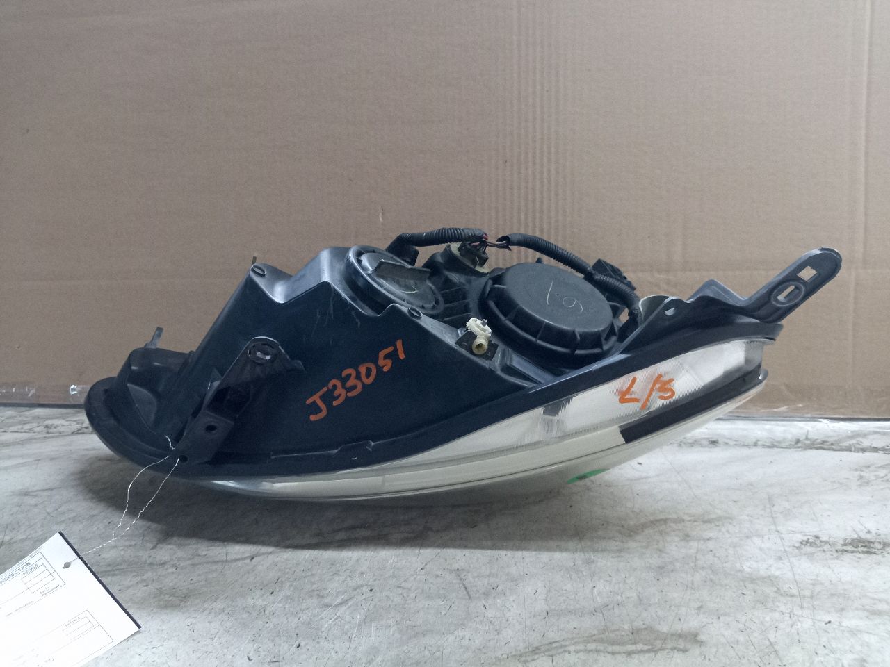 2014 NISSAN SENTRA 4cyl Gasoline 1.8 Left HEADLAMP ASSEMBLY - 259783 — photo 3