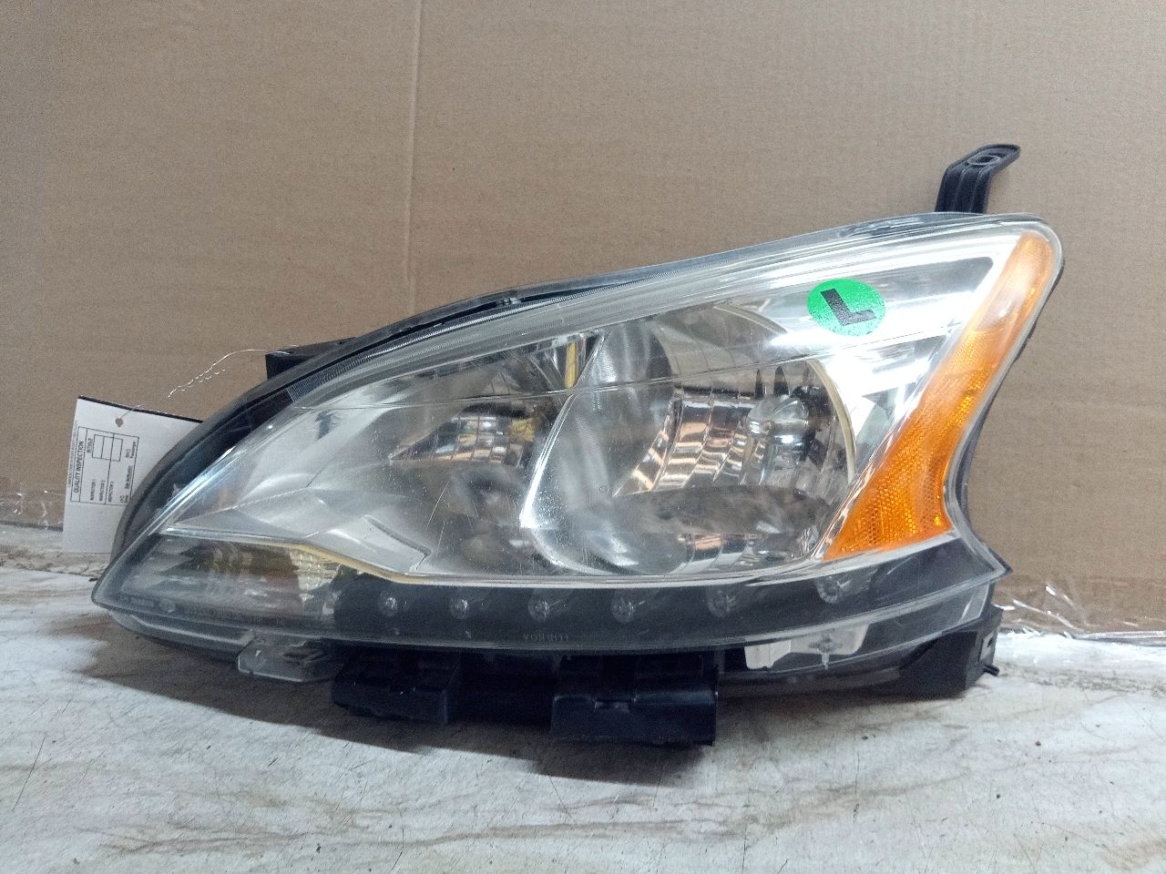 2014 NISSAN SENTRA 4cyl Gasoline 1.8 Left HEADLAMP ASSEMBLY - 259783 — photo 7