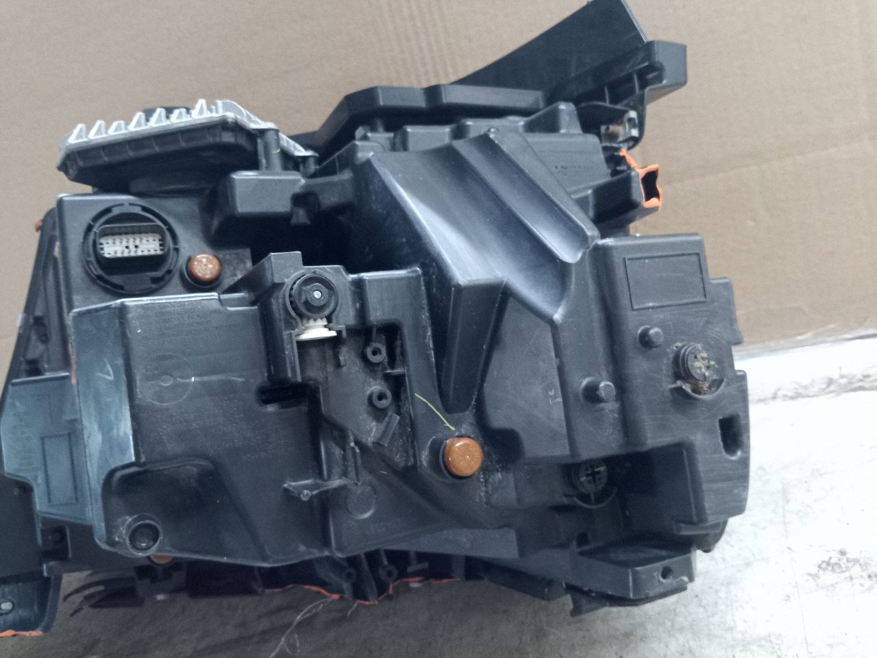 2019 DODGE 1500 PICKUP 5.7L 8cyl Gasoline VVT Left HEADLAMP ASSEMBLY - 259889 — photo 8
