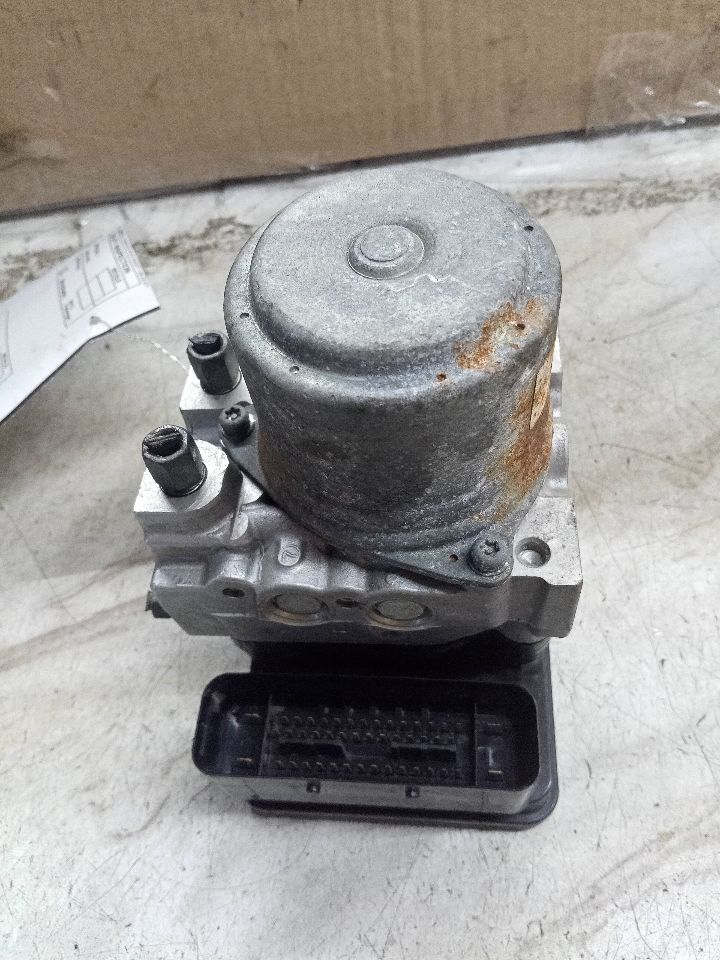 2008 ACURA RL 3.5L 6cyl Gasoline VVT Anti-lock Brake Pts - 260880 — photo 2