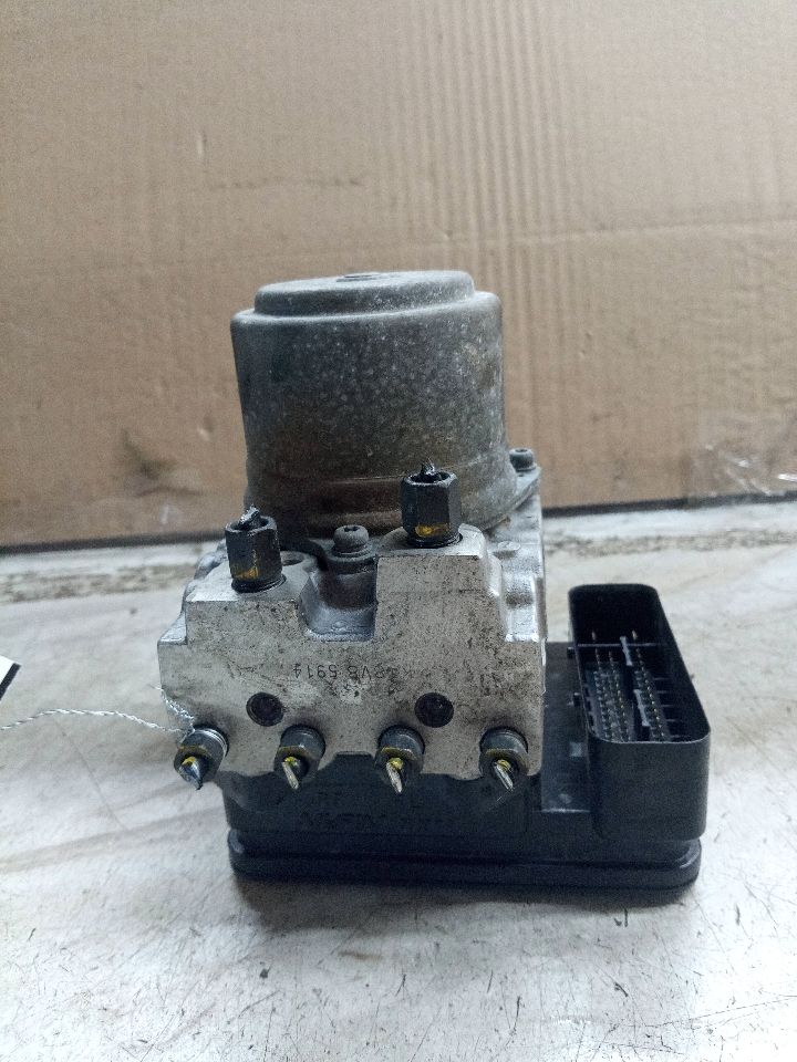 2008 ACURA RL 3.5L 6cyl Gasoline VVT Anti-lock Brake Pts - 260880 — photo 5