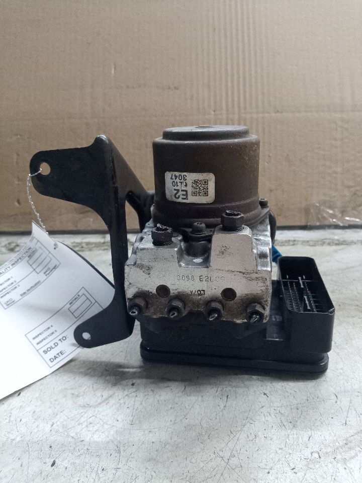 2006 ACURA TL 3.2L 6cyl Gasoline Anti-lock Brake Pts - 260881 — photo 5