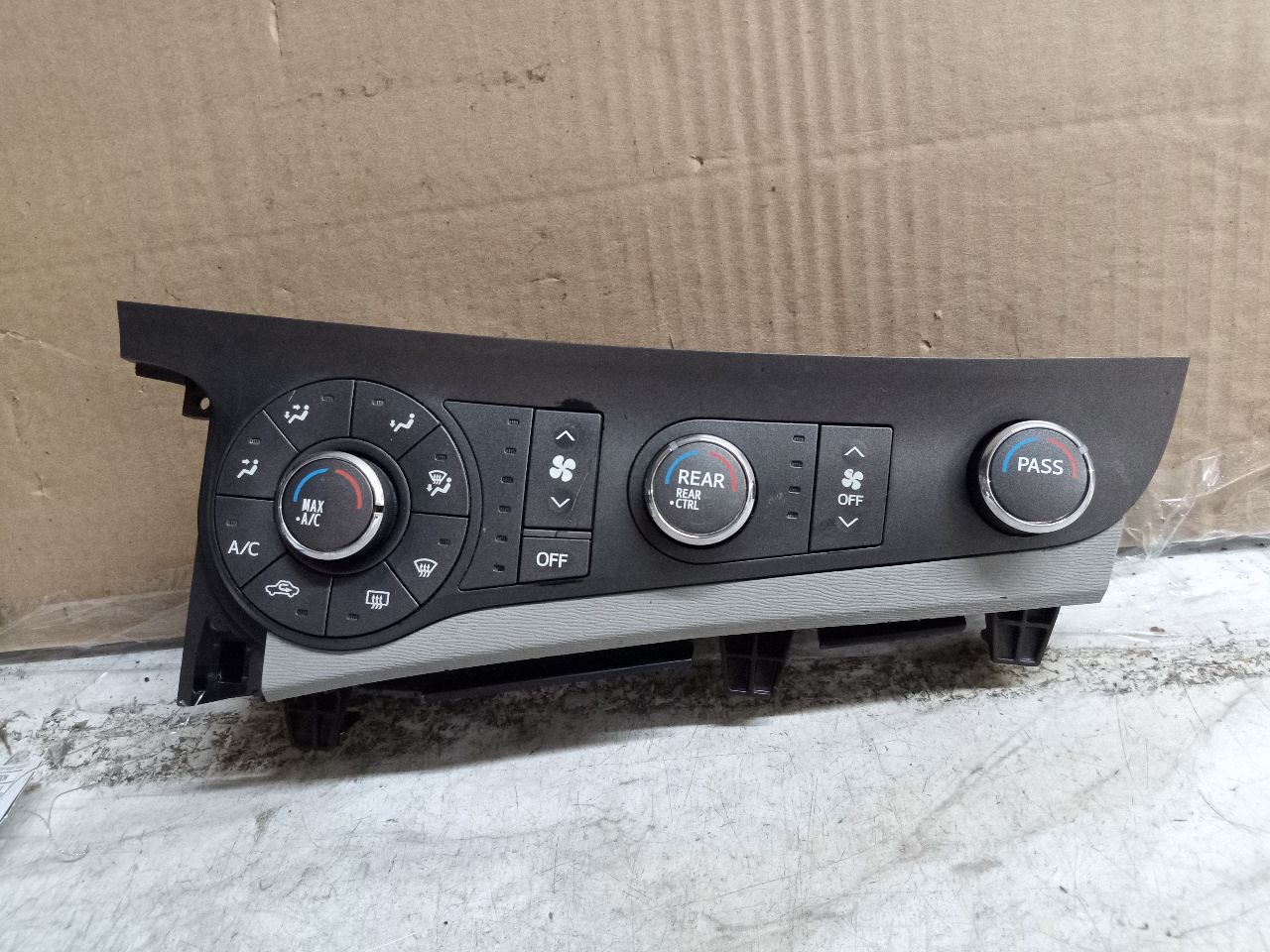 2011 TOYOTA SIENNA 6cyl Gasoline 3.5 TEMP CONTROL - 261044