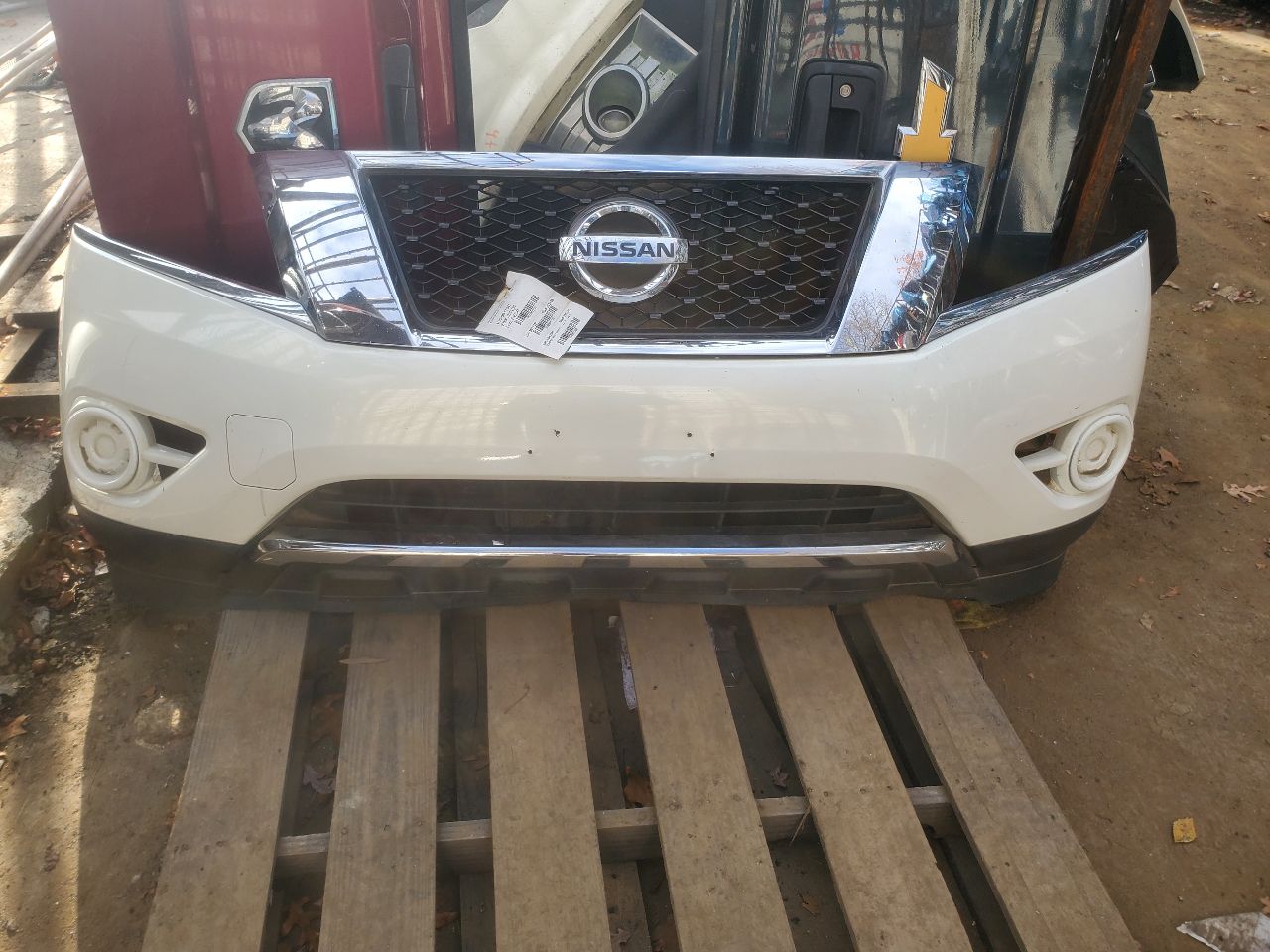 2014 NISSAN PATHFINDER 6cyl Gasoline 3.5 BUMPER ASSY, FRONT - 261708