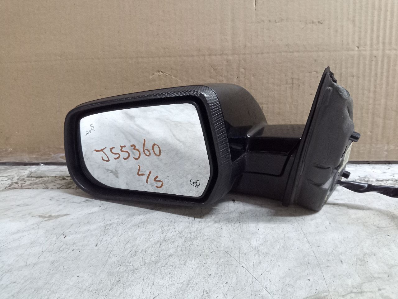 2016 CHEVROLET EQUINOX 4cyl Gasoline 2.4 Left SIDE VIEW MIRROR - 262311 — photo 1