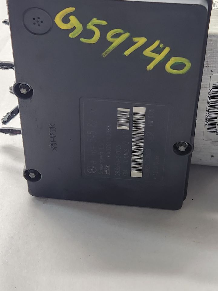 2011 MERCEDES-BENZ GL-CLASS 8cyl Gasoline 4.6 Anti-lock Brake Pts - 262962 — photo 8