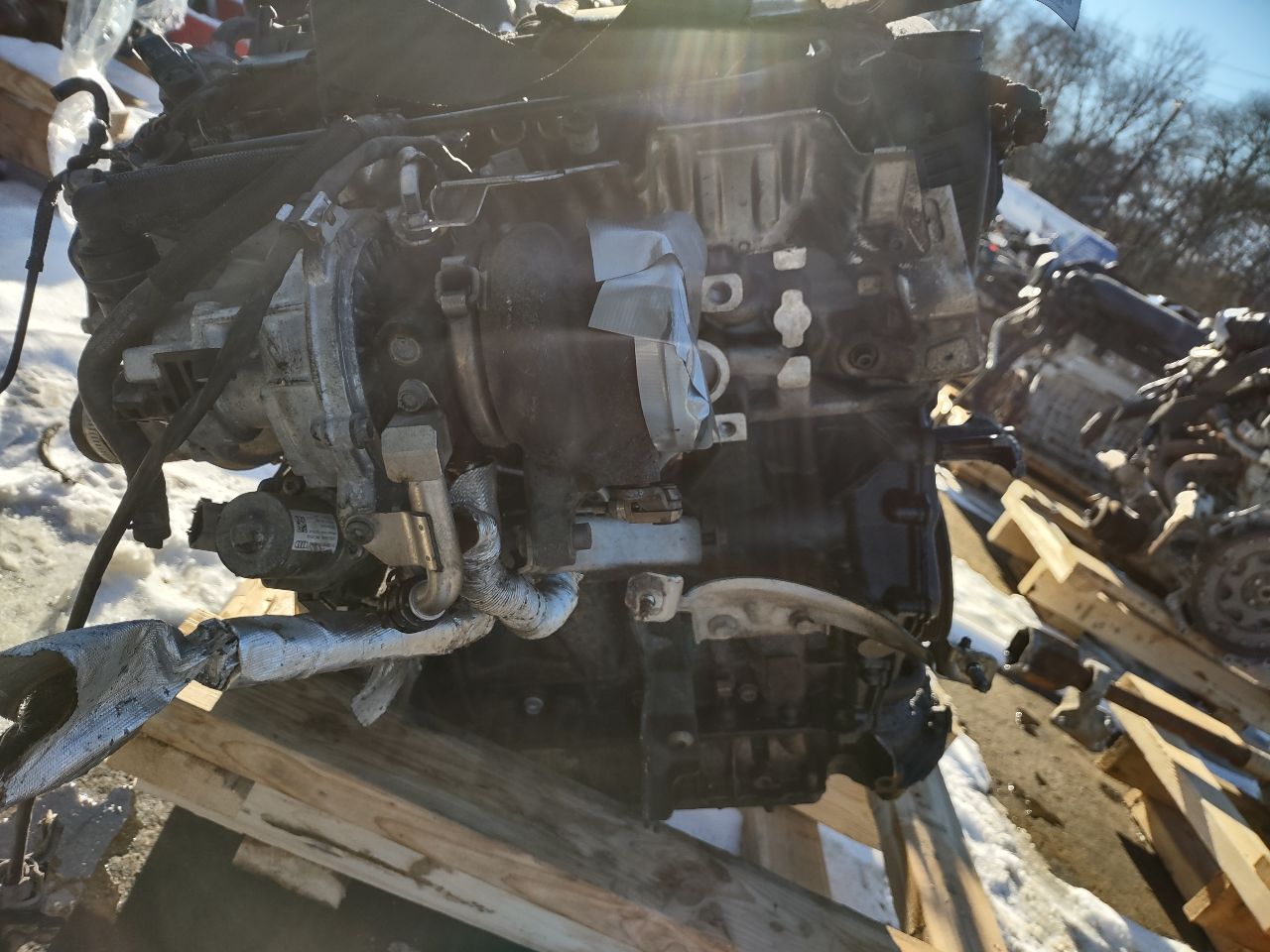 2015 AUDI A3 4cyl Gasoline Turbo 2.0 ENGINE ASSEMBLY - 263000 — photo 3