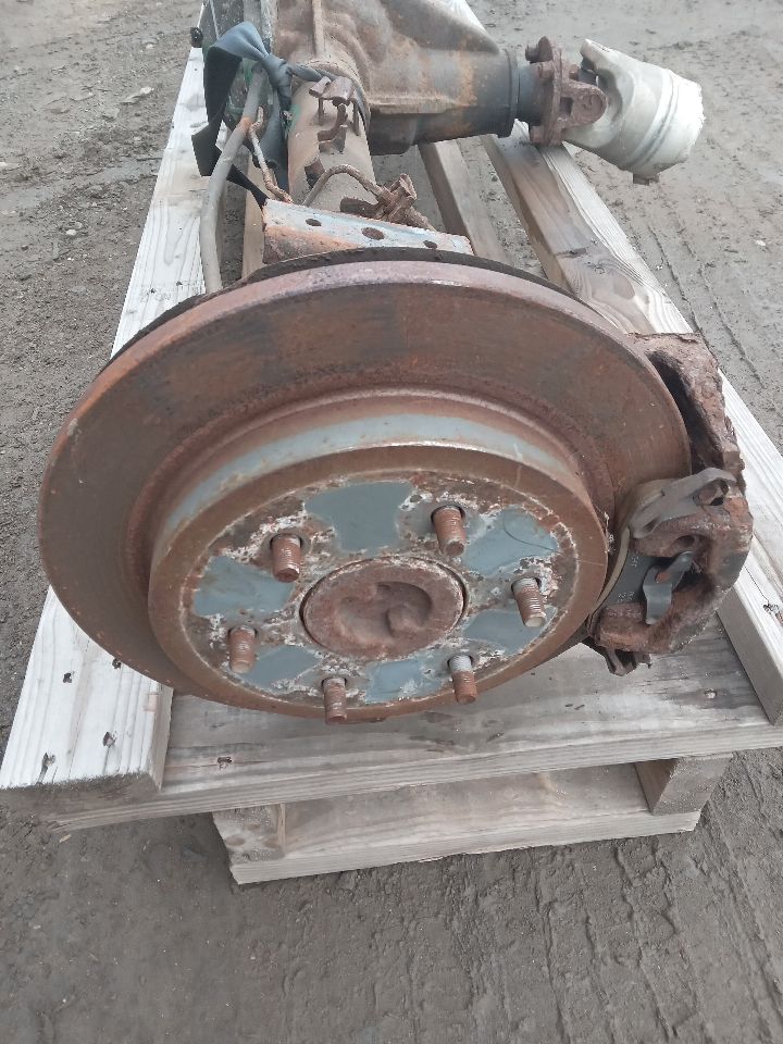 2012 NISSAN TITAN 5.6L 8cyl Gasoline VVT AXLE ASSEMBLY, RR - 263036 — photo 2